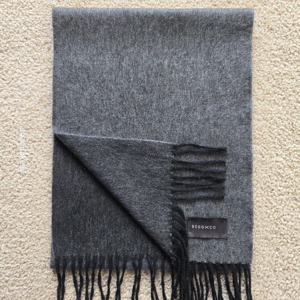 NWOT Begg x Co Cashmere Grey Fringe Scarf